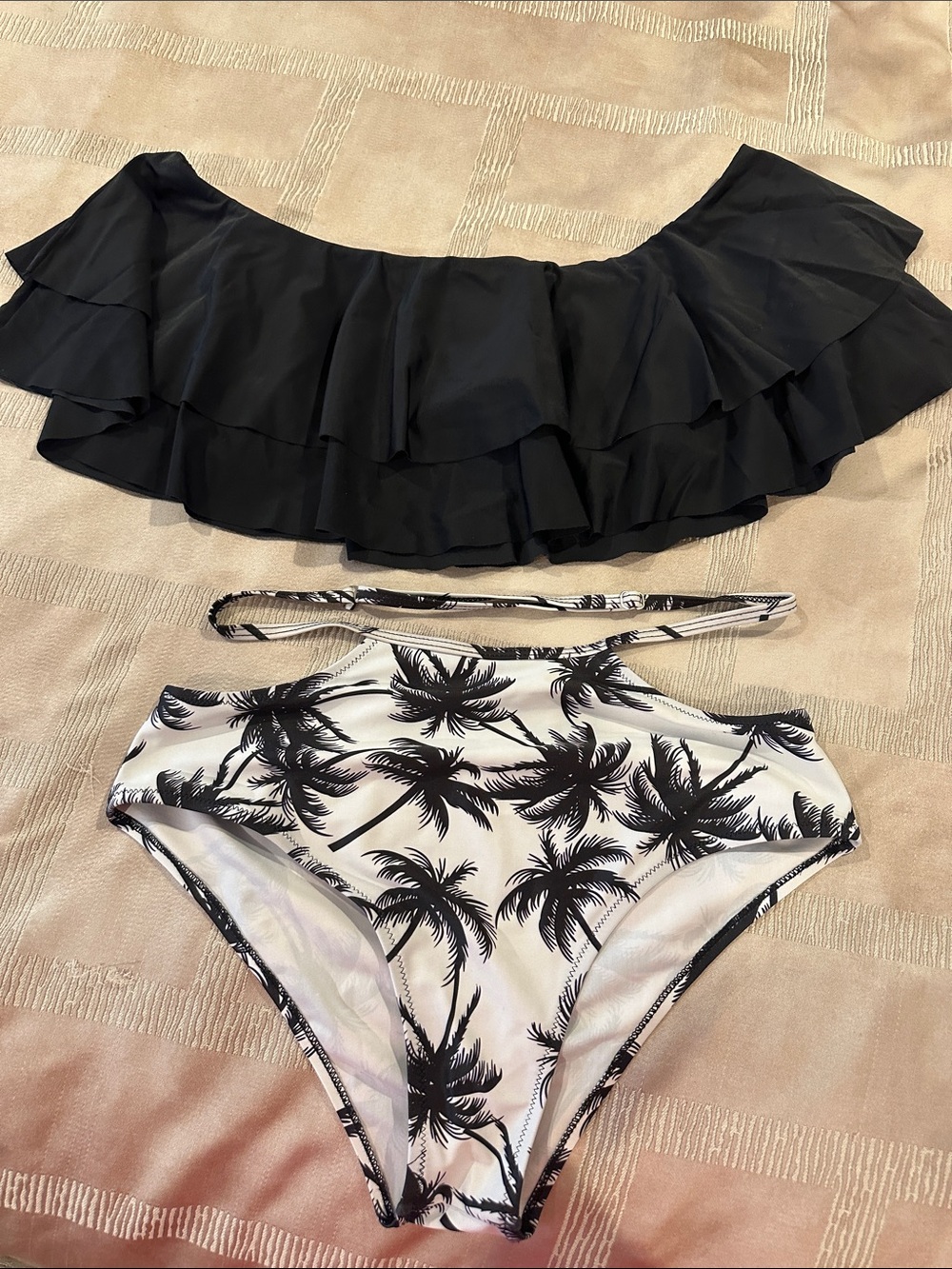 Women’s off the shoulder two piece bikini